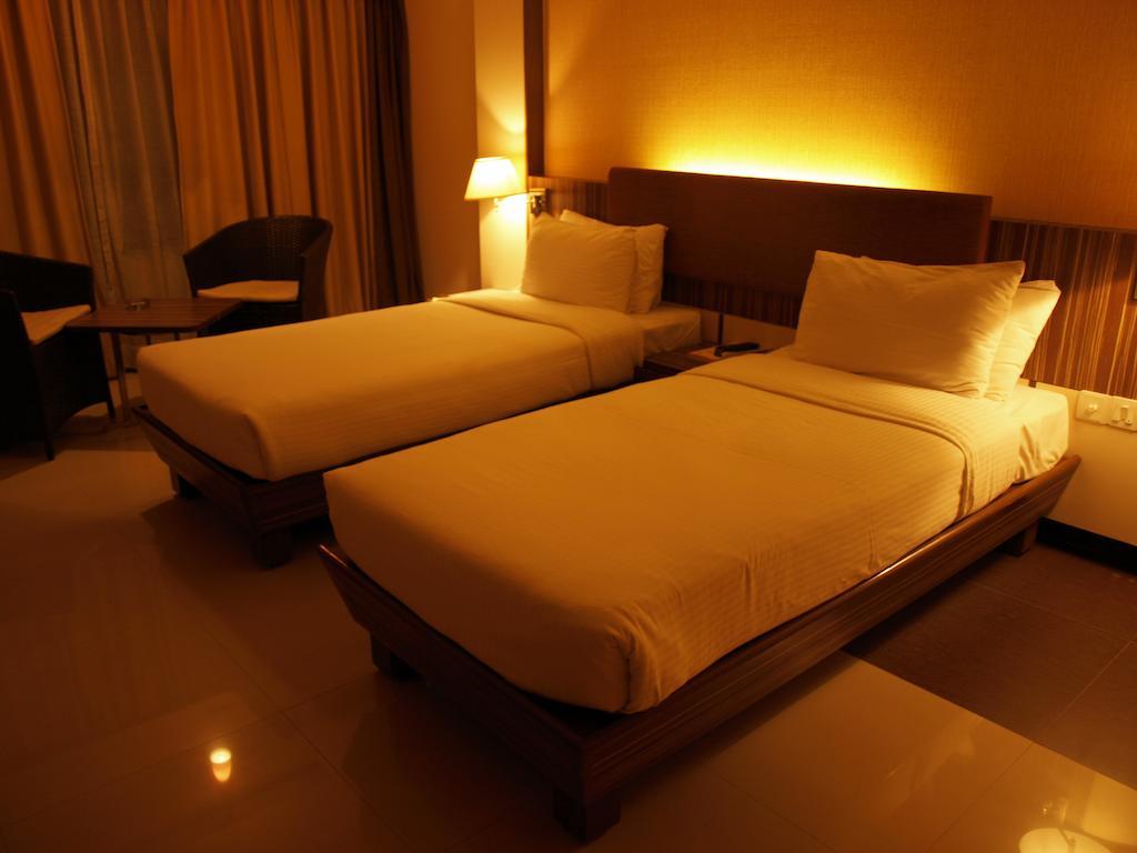 Kapila Business Hotel Pune Habitación foto