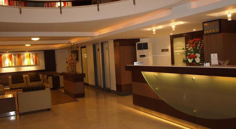 Kapila Business Hotel Pune Exterior foto
